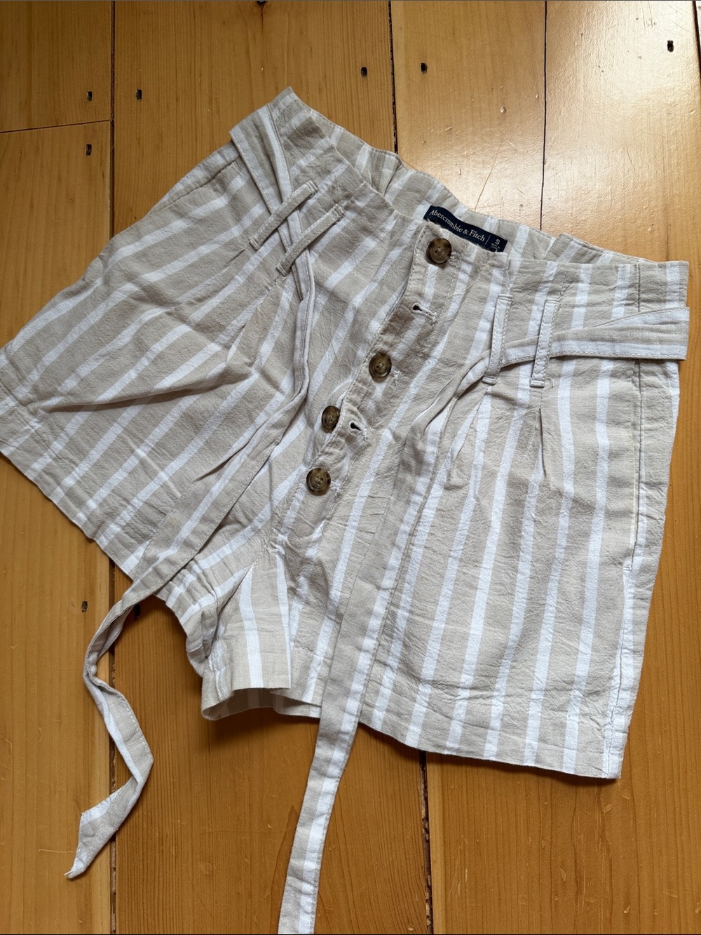 Abercrombie Women’s Linen Shorts